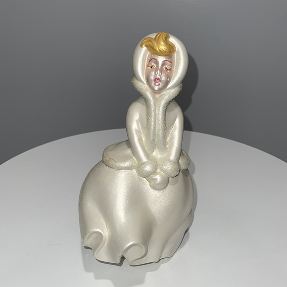 Christmas Mold Carolers Hand-painted Mid-century Modern Vintage Set of 3 - Picture 4 of 17